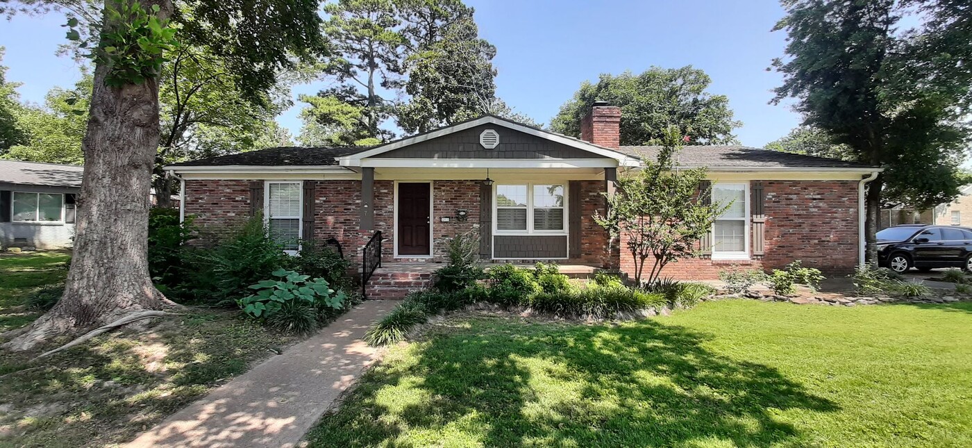 7 Meadow Ln in Searcy, AR - Foto de edificio