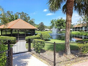 744 Avenida Estancias, Unit 144 in Venice, FL - Building Photo - Building Photo