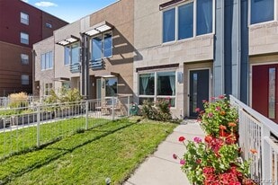 1571 Wolff St in Denver, CO - Building Photo