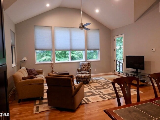 207 Carolina Farm Rd in Pittsboro, NC - Building Photo - Building Photo