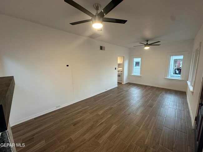 3814 Hueco Ave in El Paso, TX - Building Photo - Building Photo