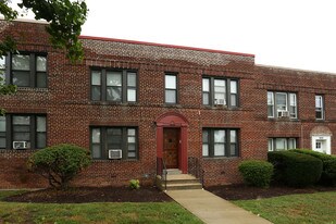 1639 Holbrook St NE in Washington, DC - Building Photo
