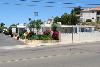 Escondido Terrace Mobile Home in Escondido, CA - Building Photo - Building Photo