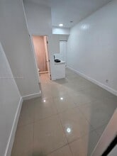 931 Opa-locka Blvd in Opa Locka, FL - Building Photo - Building Photo