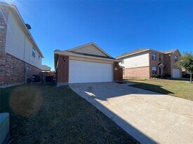 6229 Hereford Dr in Fort Worth, TX - Building Photo