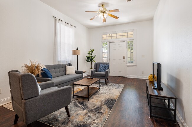 627 S Alexander St in New Orleans, LA - Building Photo - Building Photo