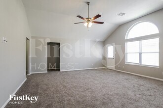 29307 Alba Rose Dr in Spring, TX - Foto de edificio - Building Photo