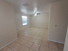 1837 S Markley Ct in Ft. Myers, FL - Building Photo - Building Photo