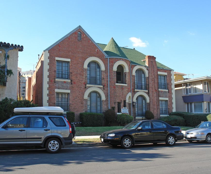 335 S Cochran Ave in Los Angeles, CA - Foto de edificio