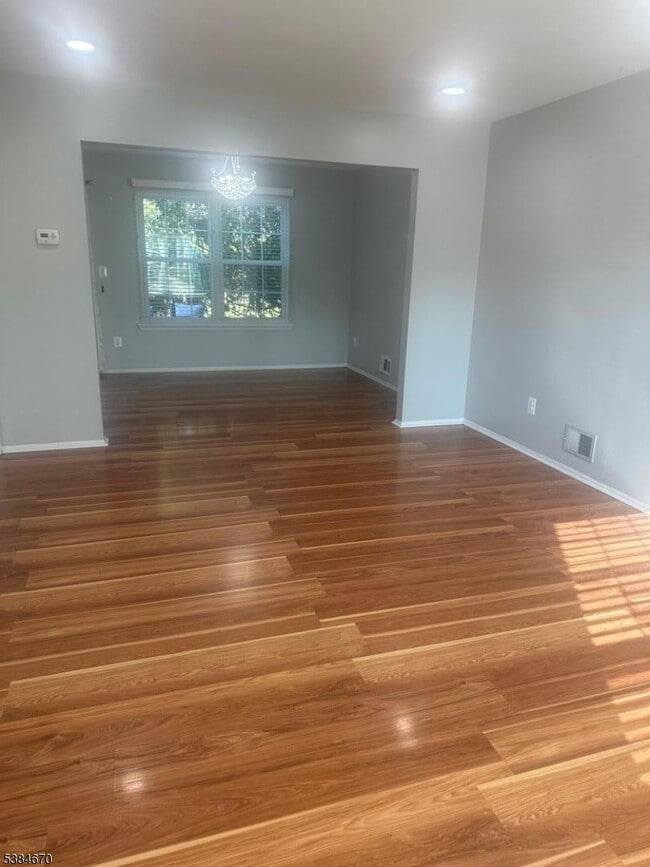 150 McNair Ct in Franklin Township, NJ - Building Photo - Building Photo