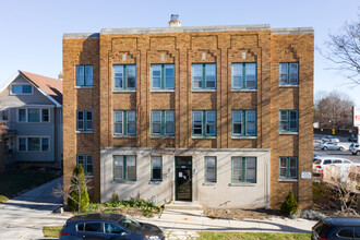 WestGlen in West Allis, WI - Foto de edificio - Building Photo