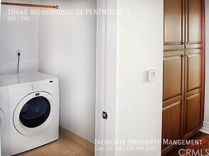 10640 Woodbridge St in Los Angeles, CA - Building Photo - Building Photo