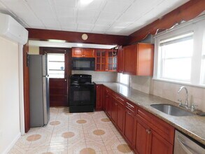 6 Sheridan St in Stamford, CT - Building Photo - Building Photo