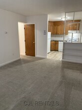 67 Grove St in Arlington, MA - Foto de edificio - Building Photo