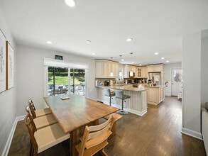 972 E Lawn Dr in Teaneck, NJ - Building Photo - Building Photo