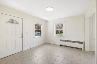 46 Norwood Ave in Asheville, NC - Building Photo - Building Photo