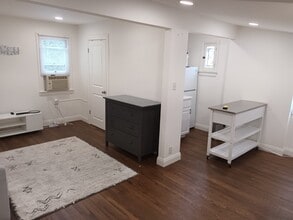 359 Heather Heights Ct in Monrovia, CA - Foto de edificio - Building Photo