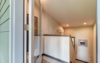14920 Manor Way in Lynnwood, WA - Building Photo - Building Photo