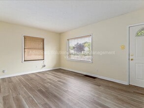 1966 E Garfield Ave in Salt Lake City, UT - Building Photo - Building Photo