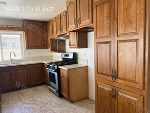 44438 13th St E in Lancaster, CA - Building Photo - Building Photo