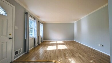 605 Shirley Manor Rd in Reisterstown, MD - Building Photo - Building Photo