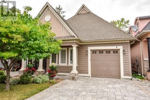 5 Invermara Ct in Orillia, ON - Building Photo