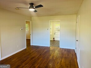 531 Locke St in Palmetto, GA - Building Photo - Building Photo
