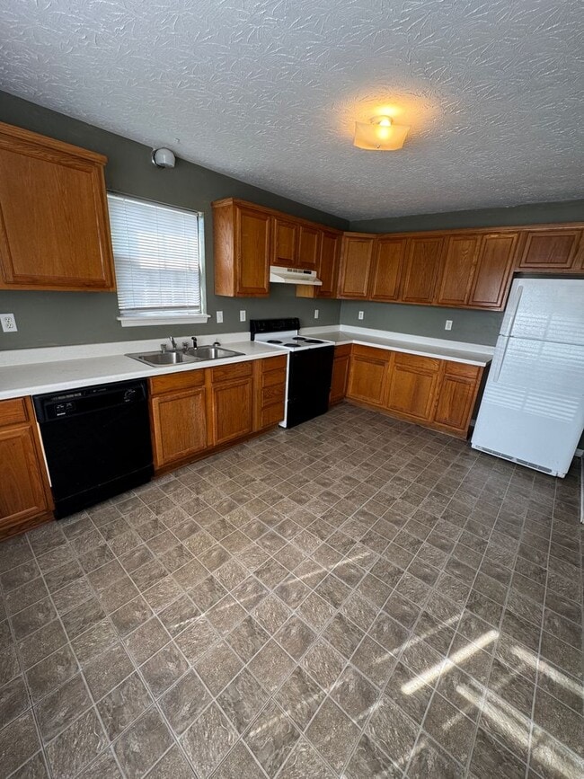 404 McCullars Ln in Oxford, AL - Building Photo - Building Photo