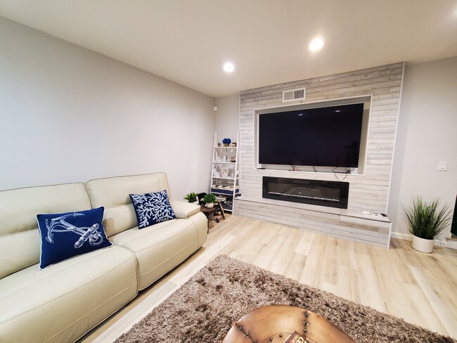property at 3320 Sueno Dr
