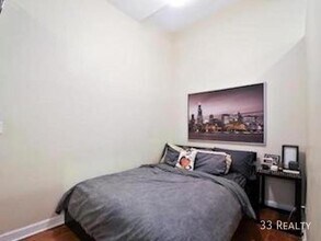1058 N Damen Ave in Chicago, IL - Building Photo - Building Photo