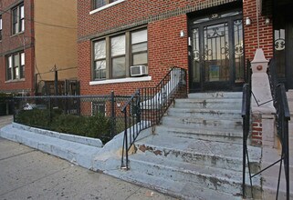 336 Starr St in Brooklyn, NY - Building Photo - Building Photo