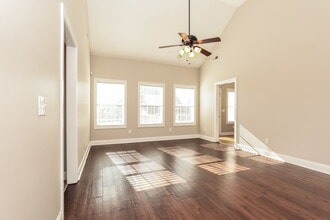 1802 Walking Dr in Murfreesboro, TN - Building Photo - Building Photo