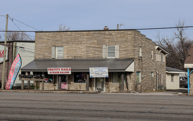 7010 W Washington St in Indianapolis, IN - Building Photo - Primary Photo