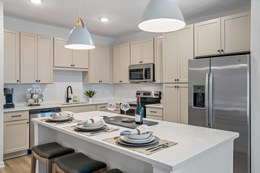 Primrose Apartments Photo