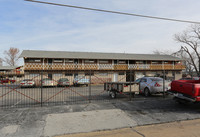 Spanish Vista Apartments in Grand Prairie, TX - Building Photo - Building Photo