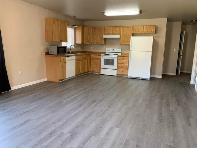 2339 W Eagles Nest Cir in Wasilla, AK - Building Photo - Building Photo