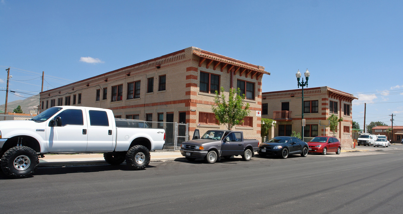 1415 E San Antonio Ave in El Paso, TX - Building Photo