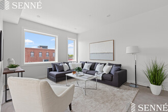 14 Ward St, Unit 402 in Somerville, MA - Foto de edificio - Building Photo