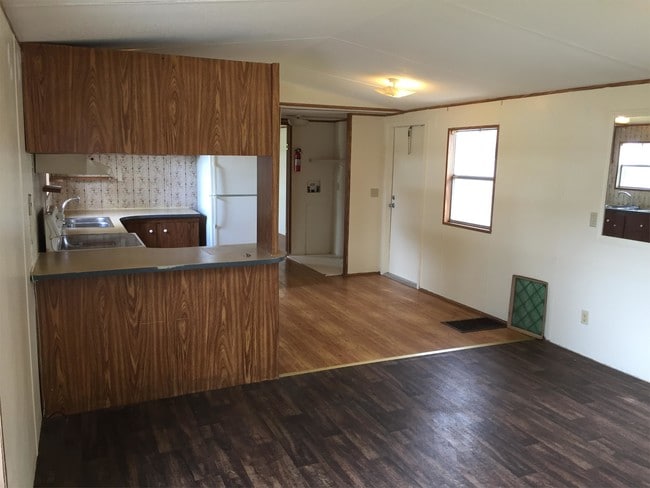 252 Stockton St in North Fort Myers, FL - Building Photo - Building Photo