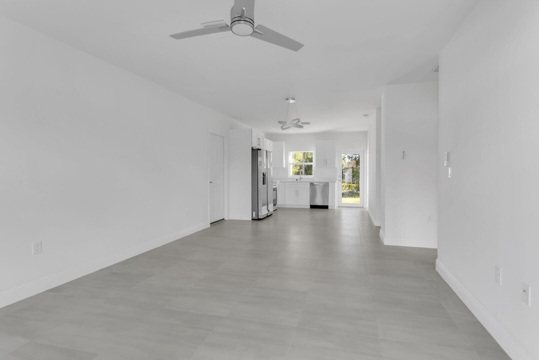 5224 29th St SW in Lehigh Acres, FL - Building Photo