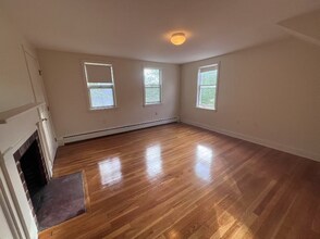 85 Mt Auburn St in Watertown, MA - Building Photo - Building Photo