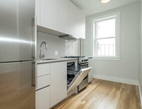 115 Highland Ave, Unit 7 in Somerville, MA - Foto de edificio - Building Photo