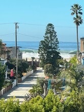 1702 Hermosa Ave, Unit 6 in Hermosa Beach, CA - Foto de edificio - Building Photo