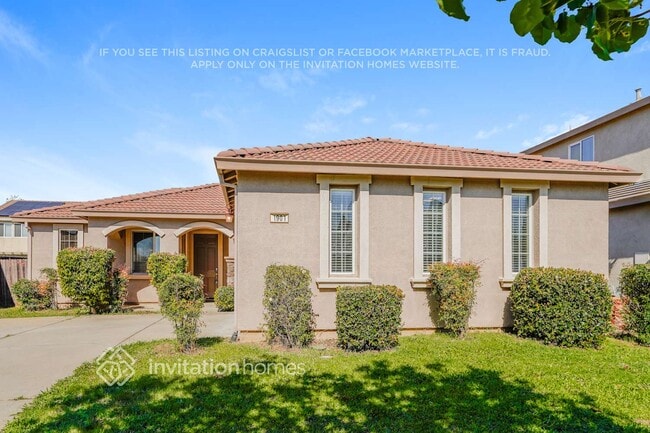 property at 1901 Pyramid Creek Dr