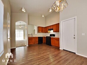 8617 W Echo Ln in Peoria, AZ - Building Photo - Building Photo