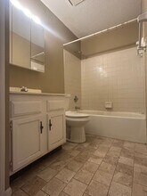 9605 Vinca Cir-Unit -Room 1 in Charlotte, NC - Building Photo - Building Photo