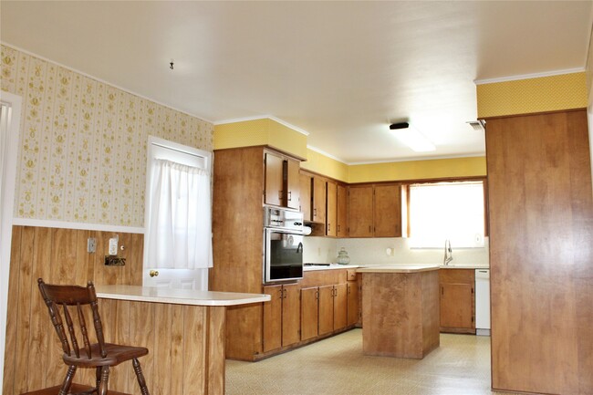 property at 218 Smith St