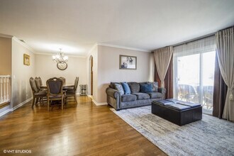 1413 Sutton Ct in Vernon Hills, IL - Building Photo - Building Photo