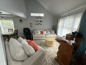 7888 Crystal Manor Ln NW in Silverdale, WA - Building Photo - Building Photo