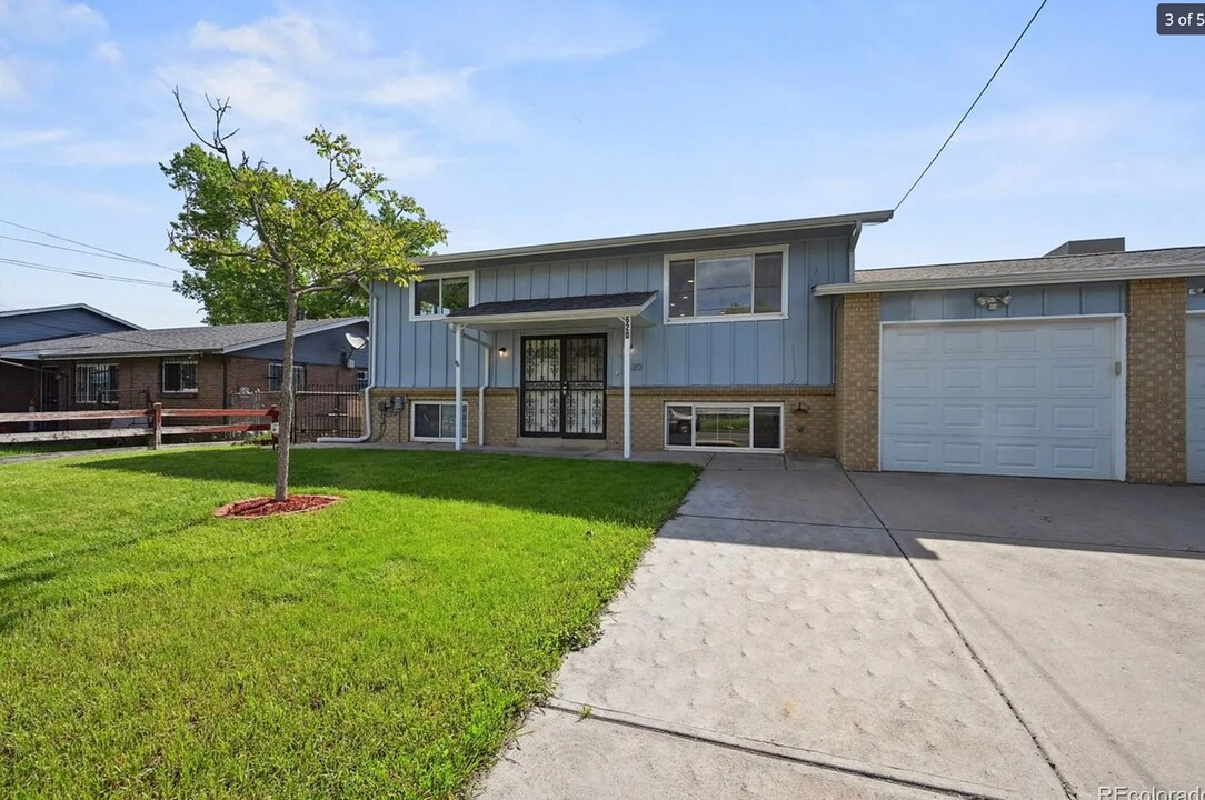 620 Carr St in Lakewood, CO - Foto de edificio